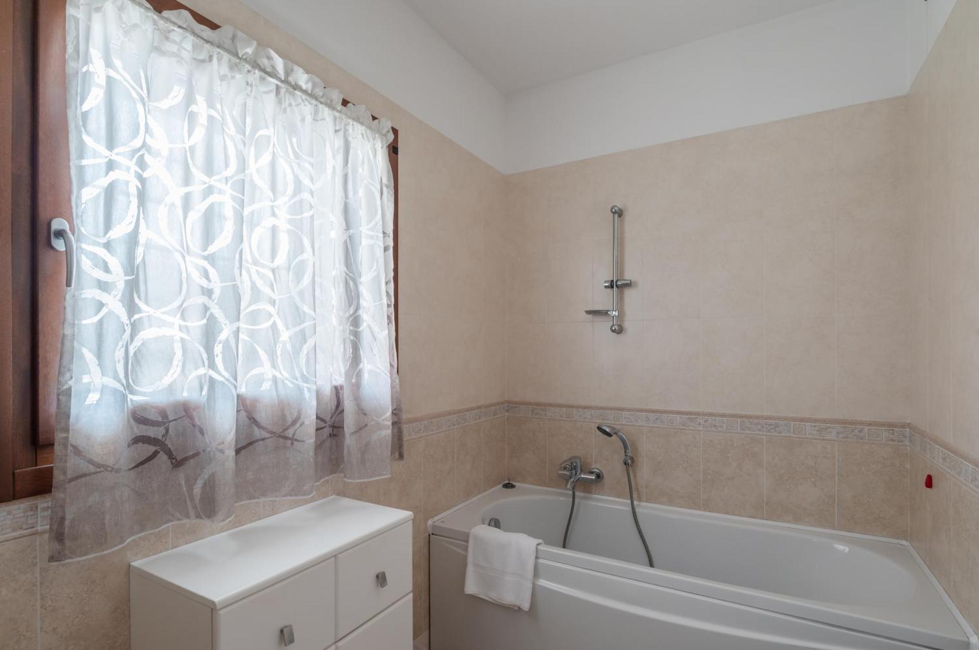 Sweety Kalimera House With Private Parking&Garden! อาบาโนแตร์เม ภายนอก รูปภาพ